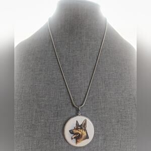 Vintage Silver Tone Chain Ceramic Painted German Shepherd Pendant Necklace